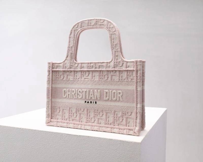 Christian Dior Shopping Bags UrbanChic 76230