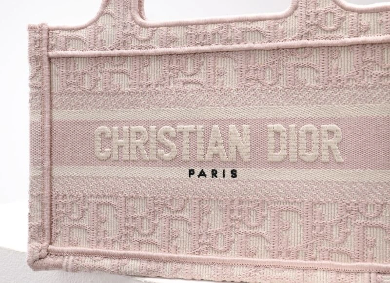 Christian Dior Shopping Bags UrbanChic 76230