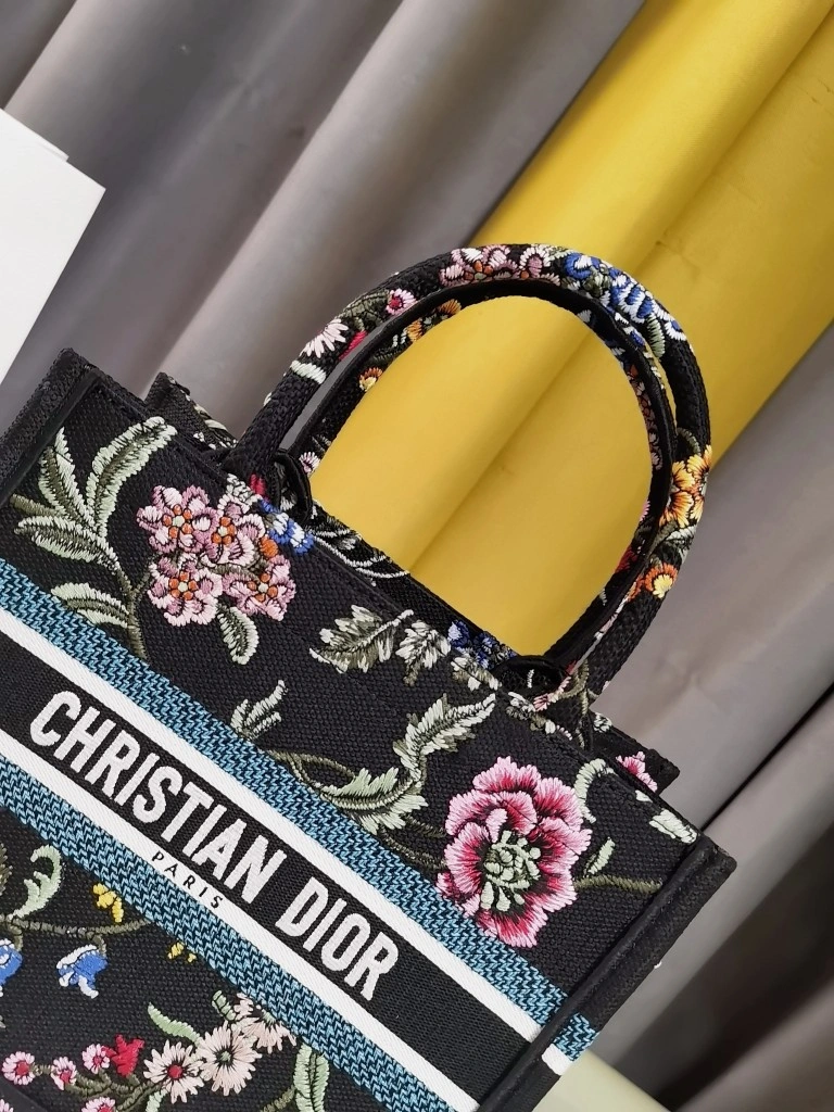 Christian Dior Shopping Bags Practical 76212