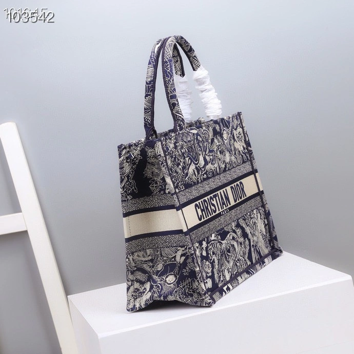 ComfortFit Christian Dior Shopping Bags 76224