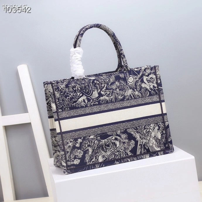 ComfortFit Christian Dior Shopping Bags 76224