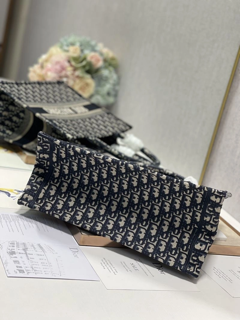 Tailored Christian Dior Shopping Bags 76200