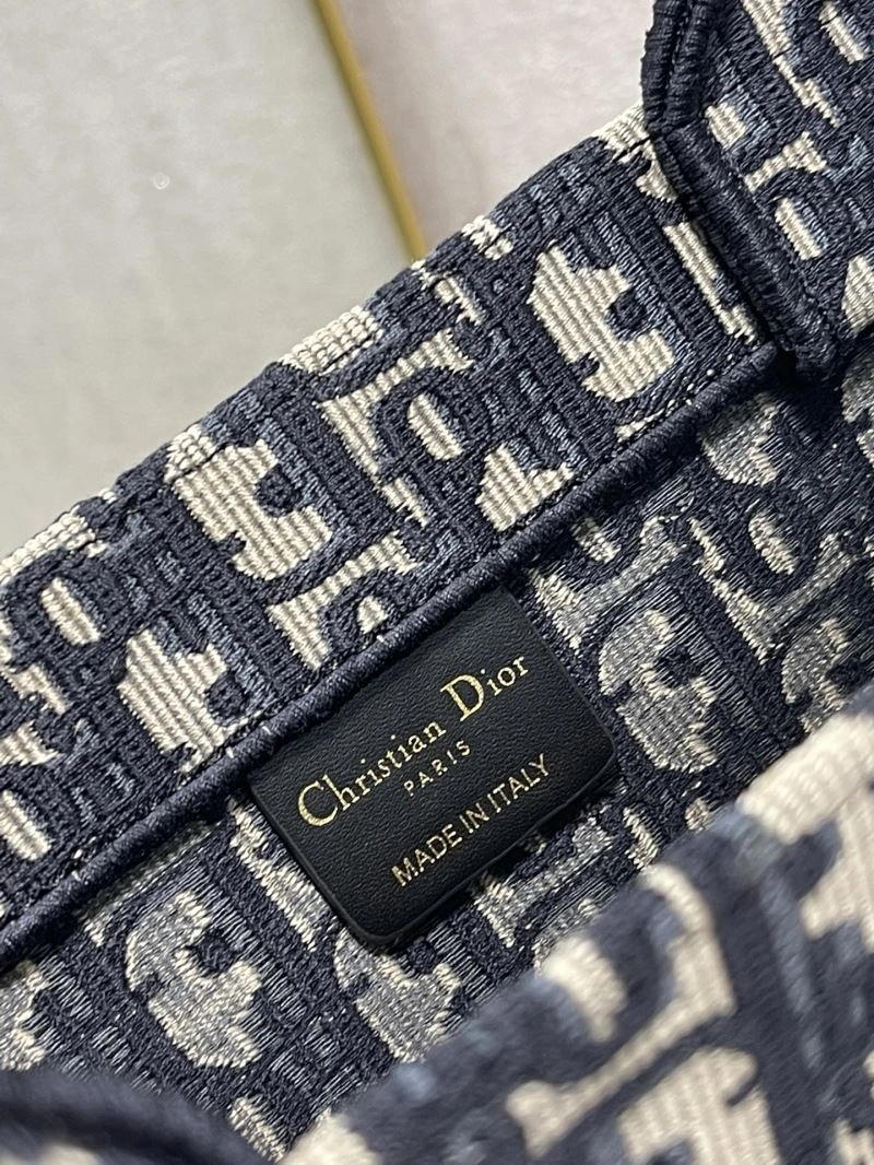 Tailored Christian Dior Shopping Bags 76200