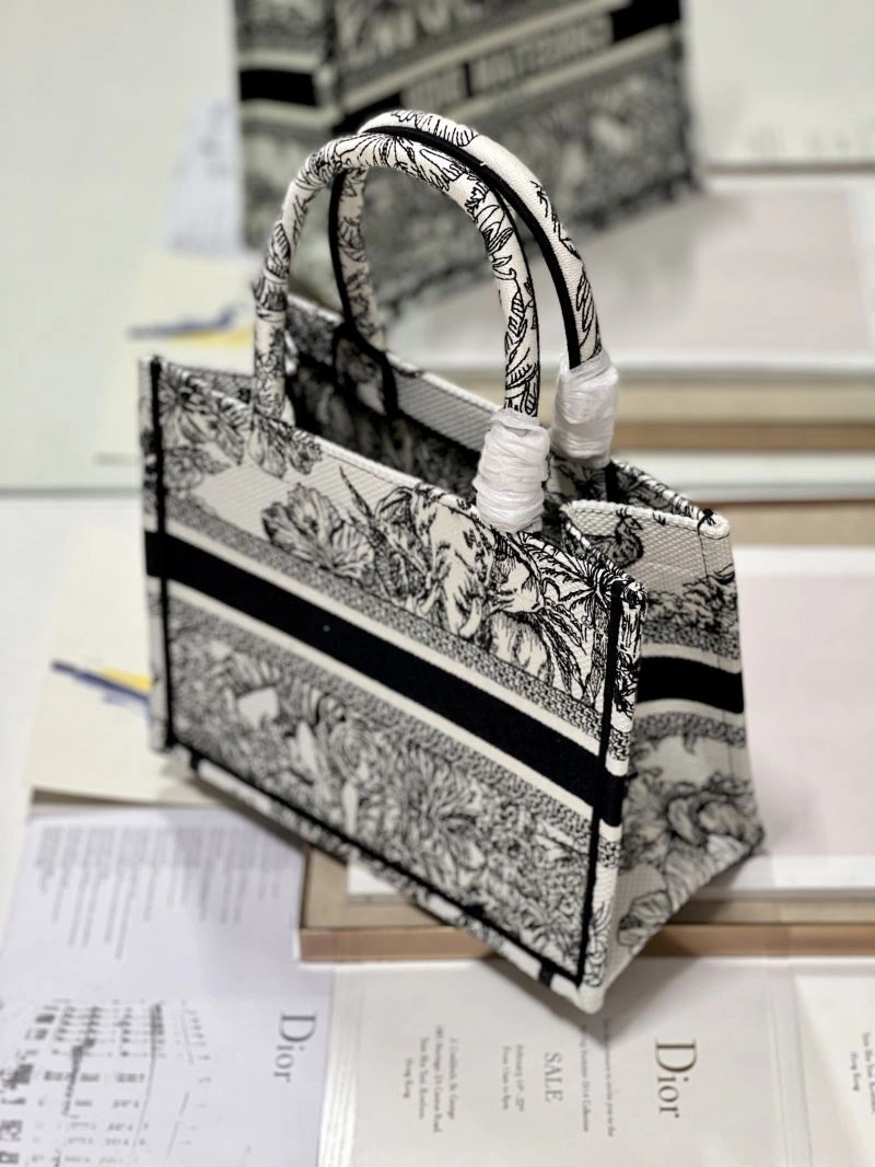Christian Dior Shopping Bags OnTrend 76192