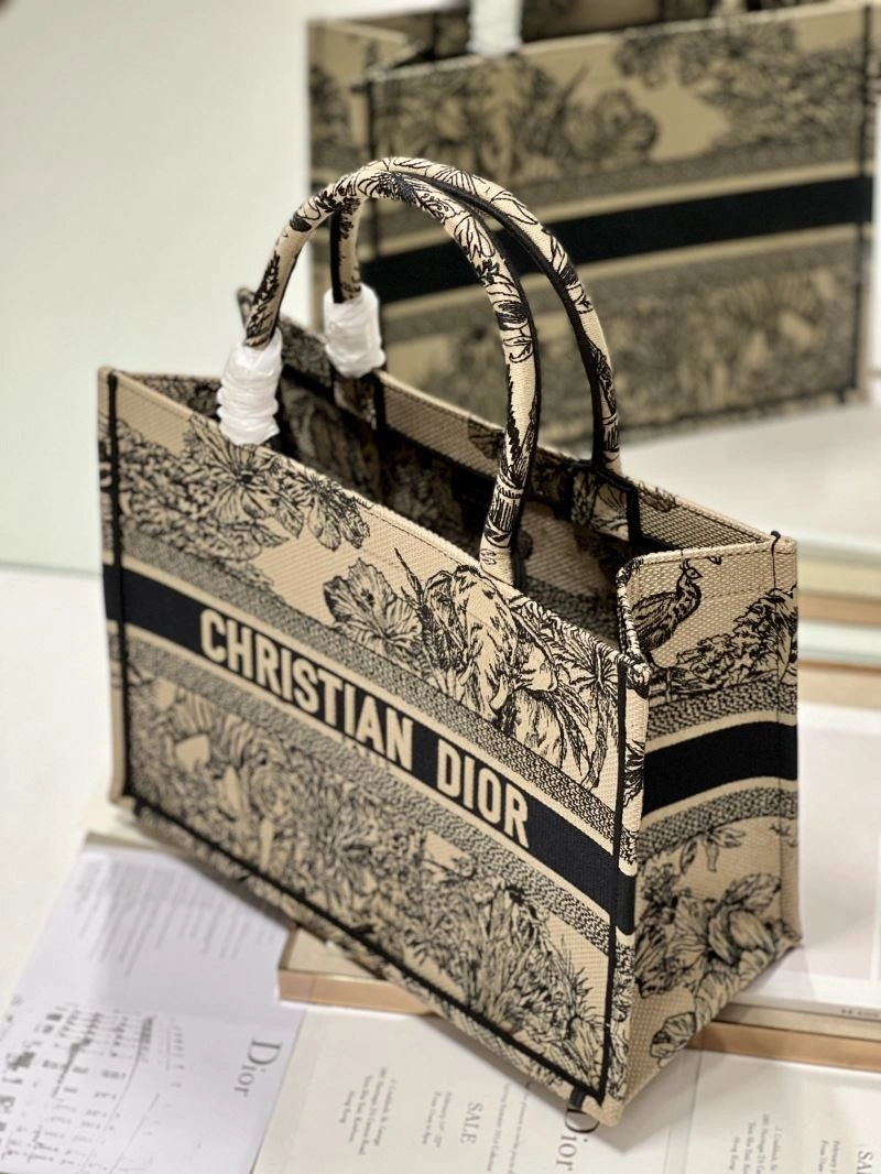 Christian Dior Shopping Bags Refined 76191