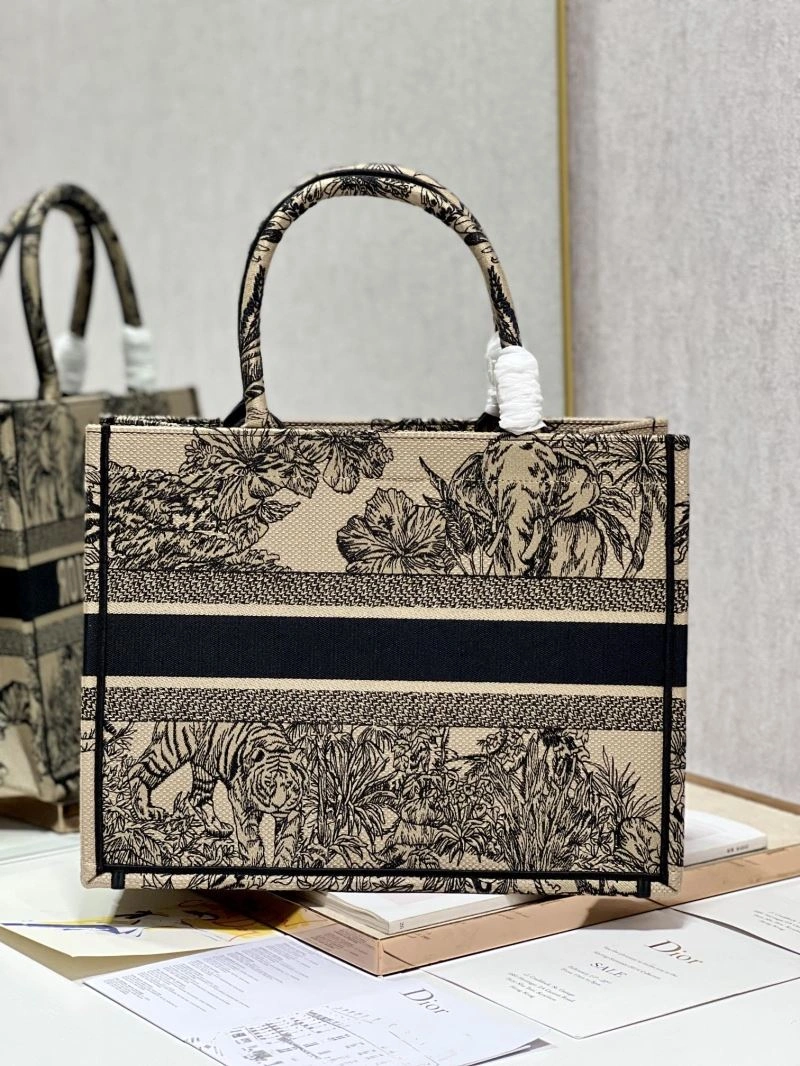 Christian Dior Shopping Bags Refined 76191