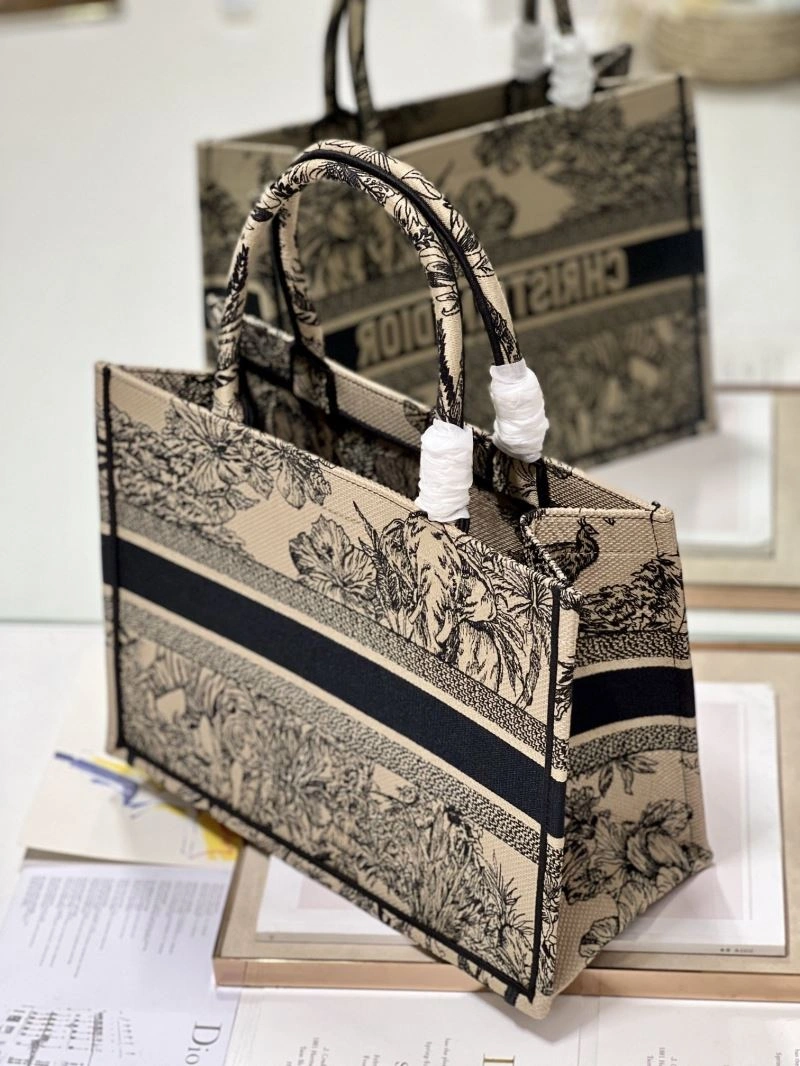 Christian Dior Shopping Bags Refined 76191