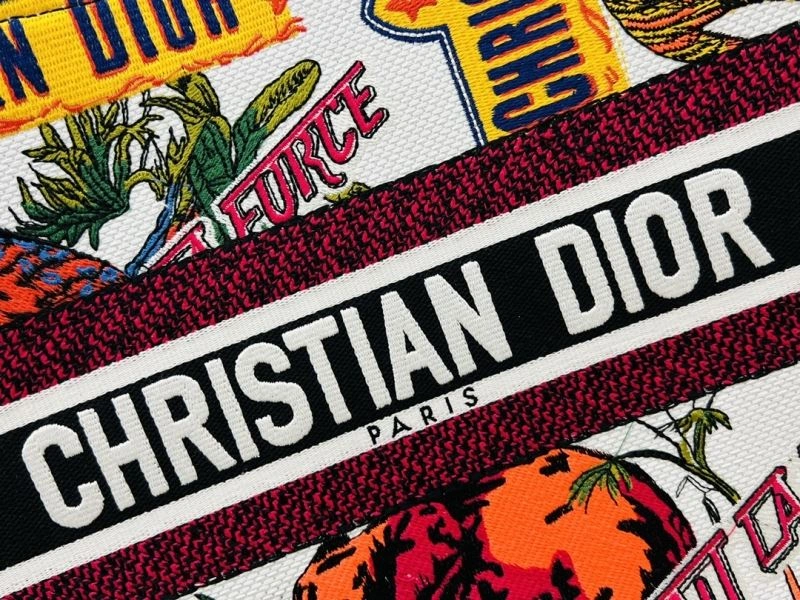 Christian Dior Shopping Bags WellDesigned 76189