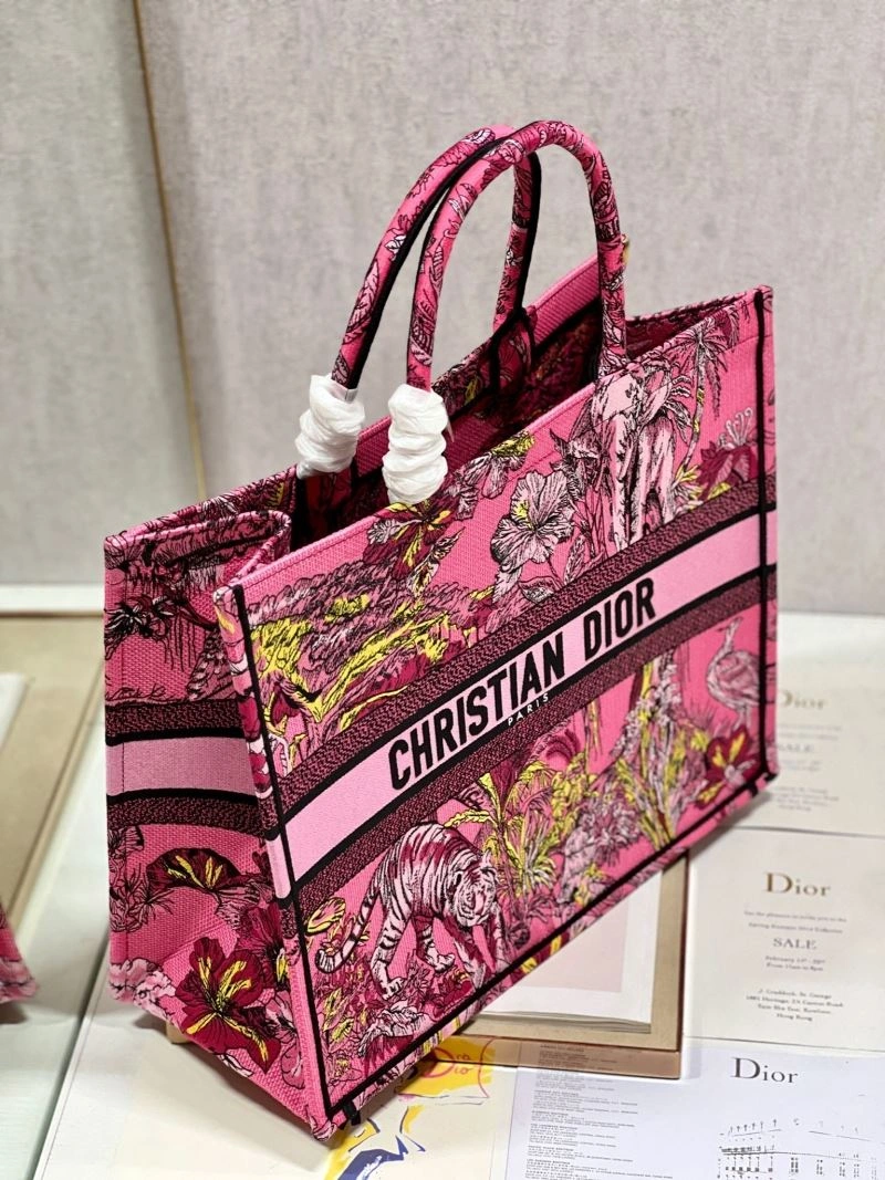 Bold Christian Dior Shopping Bags 76164