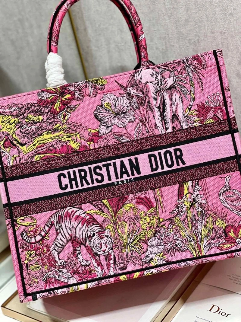 Bold Christian Dior Shopping Bags 76164