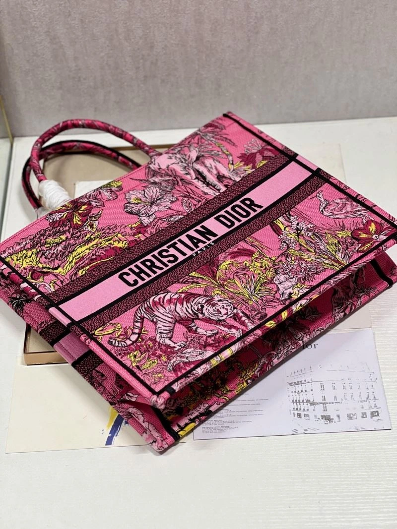 Bold Christian Dior Shopping Bags 76164