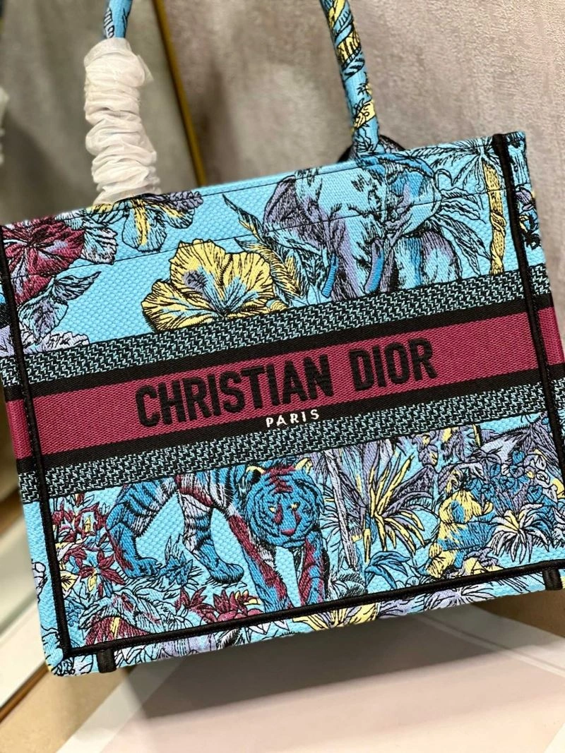 Christian Dior Shopping Bags ModernLook 76186