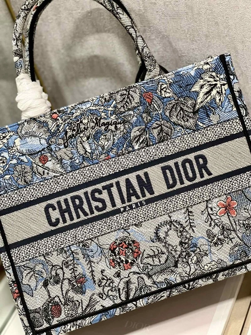 Seasonal Christian Dior Shopping Bags 75662