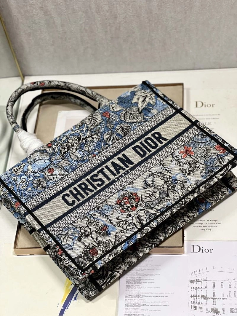 Seasonal Christian Dior Shopping Bags 75662