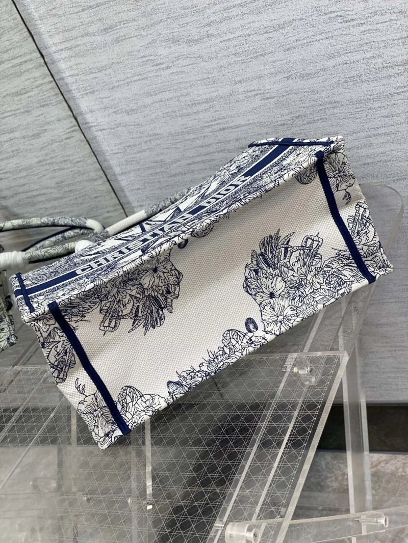 Snug Christian Dior Shopping Bags 75659
