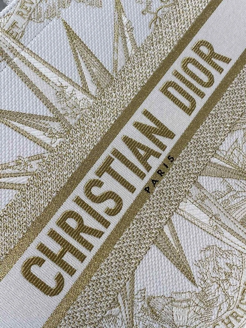 ModernLook Christian Dior Shopping Bags 75655