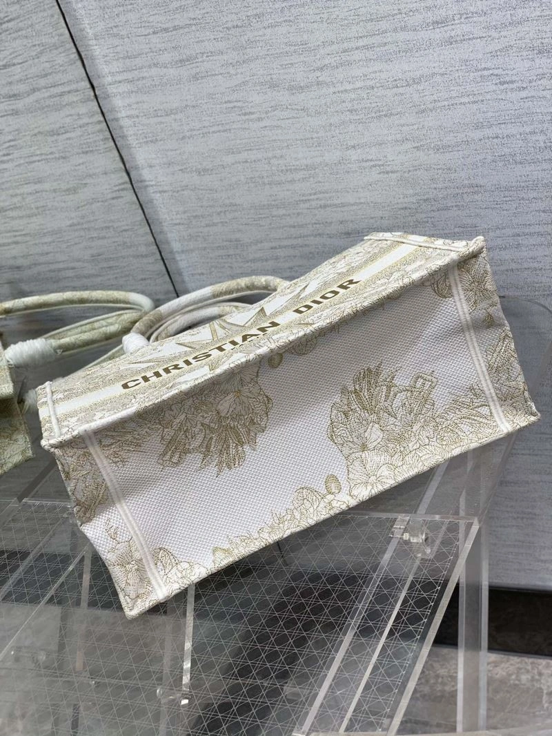ModernLook Christian Dior Shopping Bags 75655
