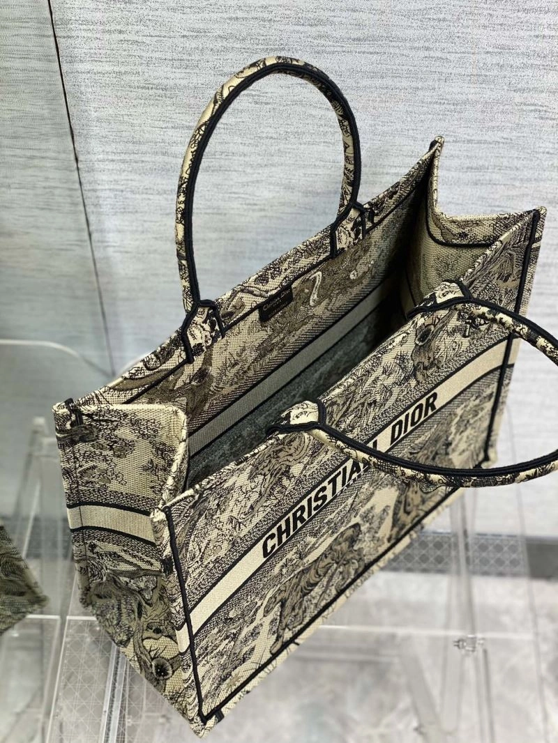 Snug Christian Dior Shopping Bags 75650