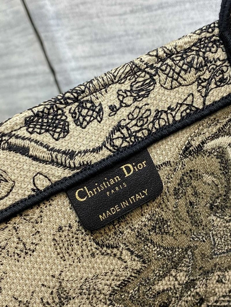 Snug Christian Dior Shopping Bags 75650