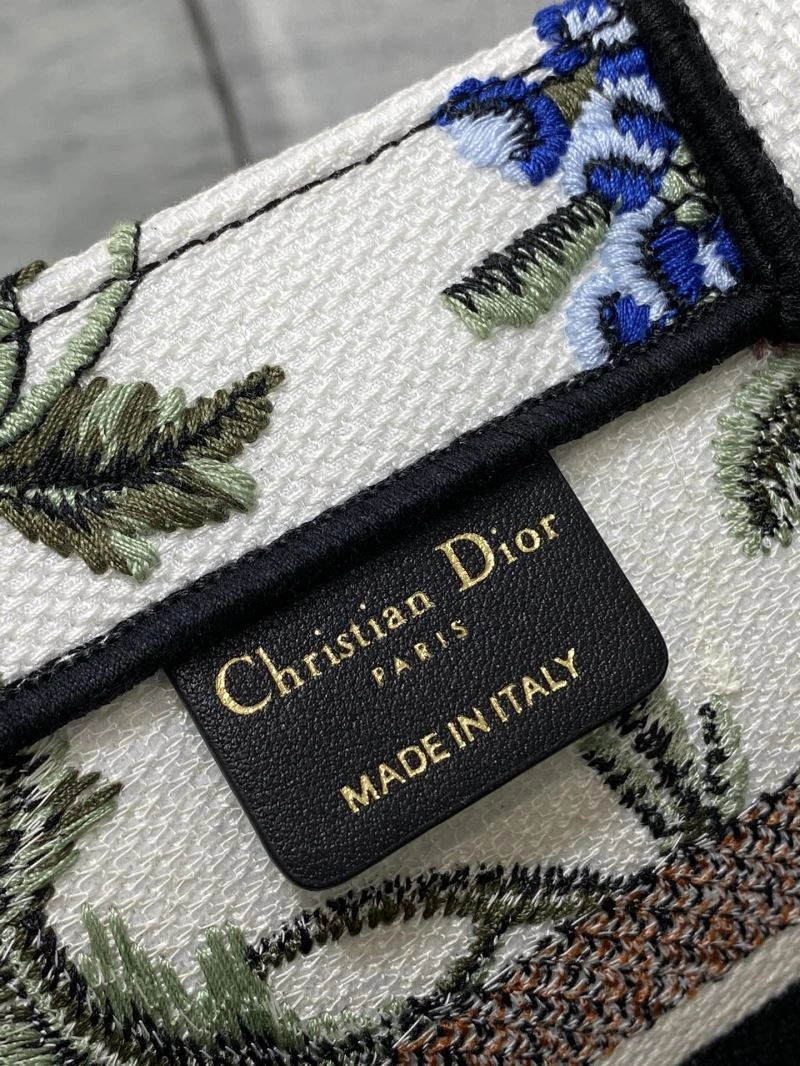 WrinkleFree Christian Dior Shopping Bags 75635