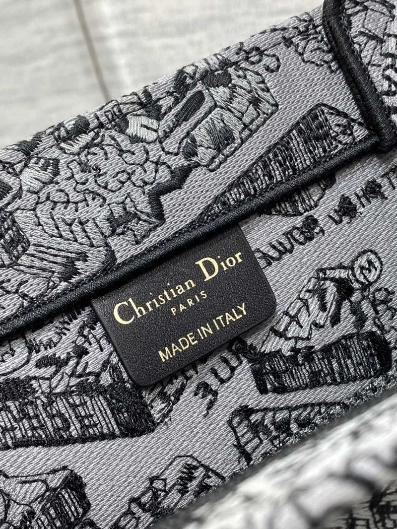 Tailored Christian Dior Shopping Bags 75636
