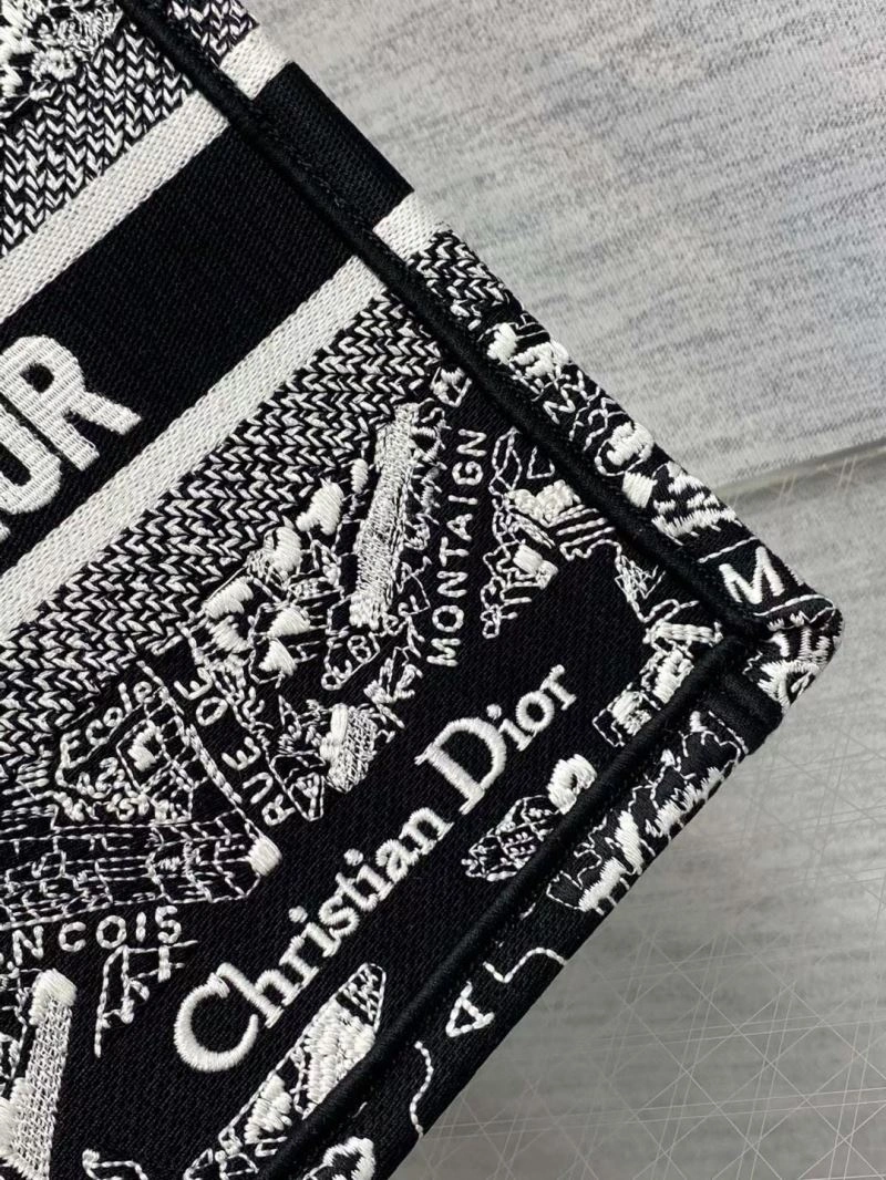 Christian Dior Shopping Bags Fashionable 75634