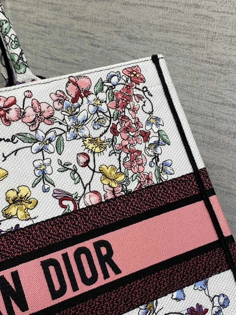 Compact Christian Dior Shopping Bags 75613