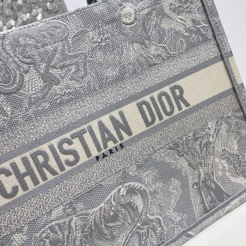 Christian Dior Shopping Bags WellDesigned 75601