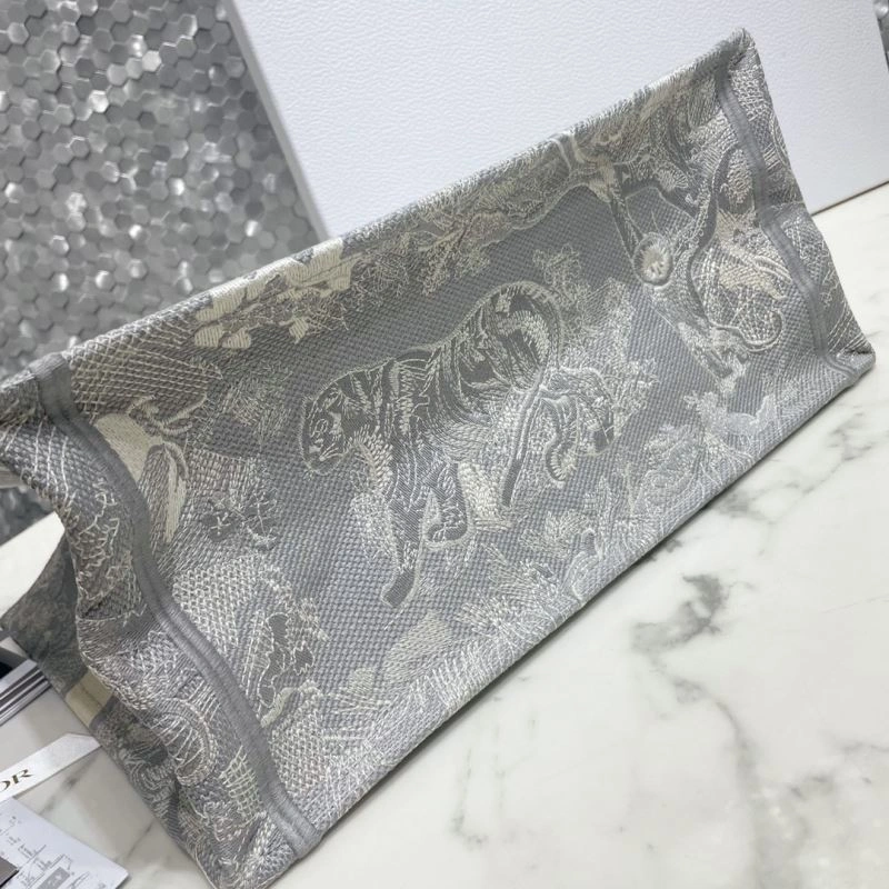 Christian Dior Shopping Bags WellDesigned 75601