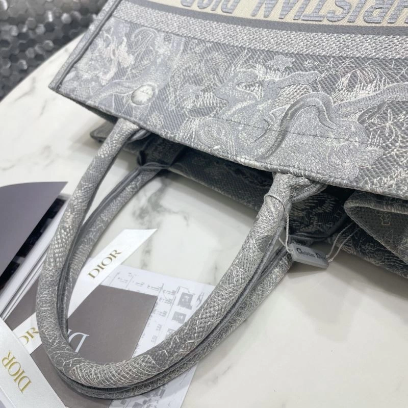 Christian Dior Shopping Bags WellDesigned 75601