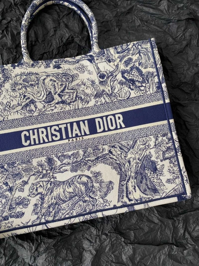 Christian Dior Shopping Bags Minimalist 75592
