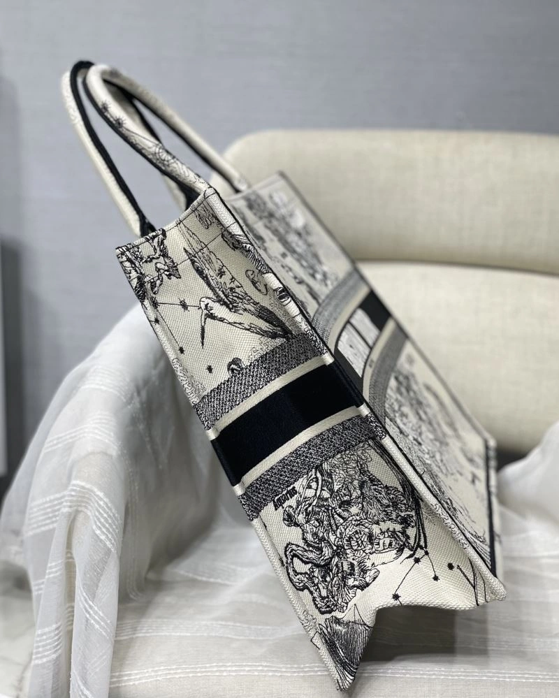WaterResistant Christian Dior Shopping Bags 75604