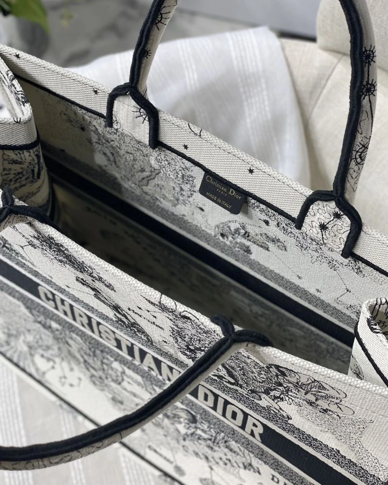 WaterResistant Christian Dior Shopping Bags 75604