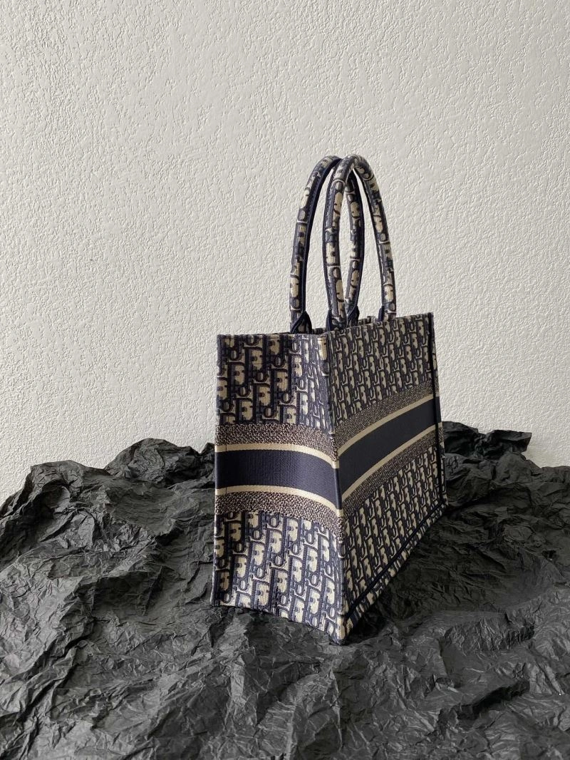 Christian Dior Shopping Bags UrbanChic 75610