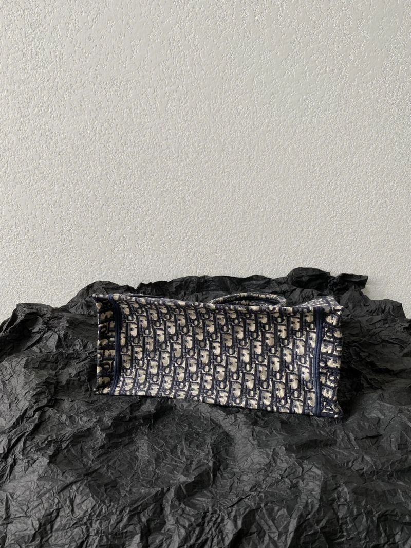 Christian Dior Shopping Bags UrbanChic 75610