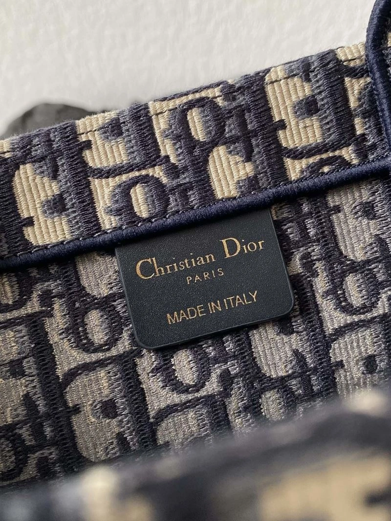 Christian Dior Shopping Bags UrbanChic 75610