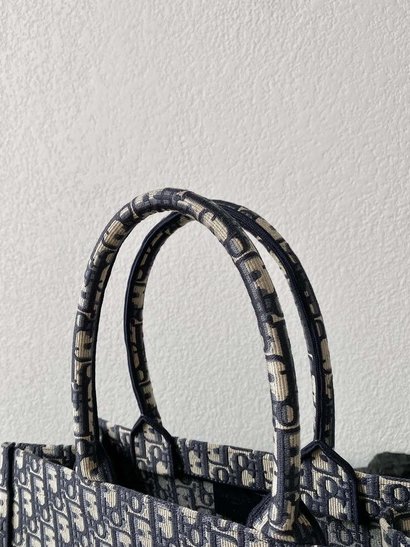 Christian Dior Shopping Bags UrbanChic 75610