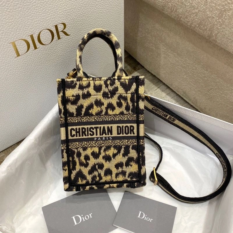 Christian Dior Shopping Bags Durable 75607
