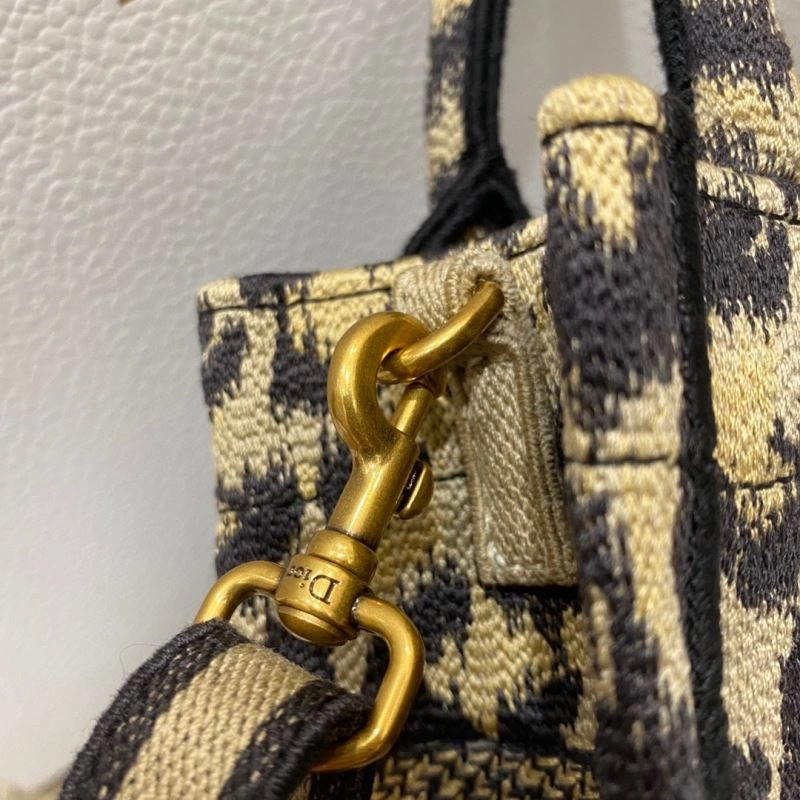 Christian Dior Shopping Bags Durable 75607