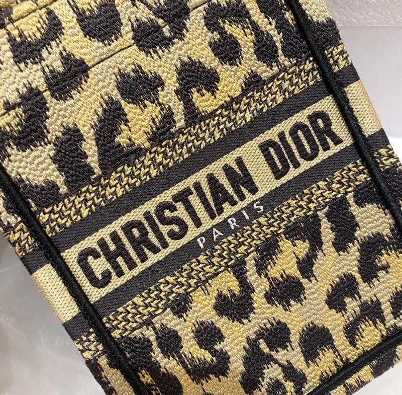 Christian Dior Shopping Bags Durable 75607