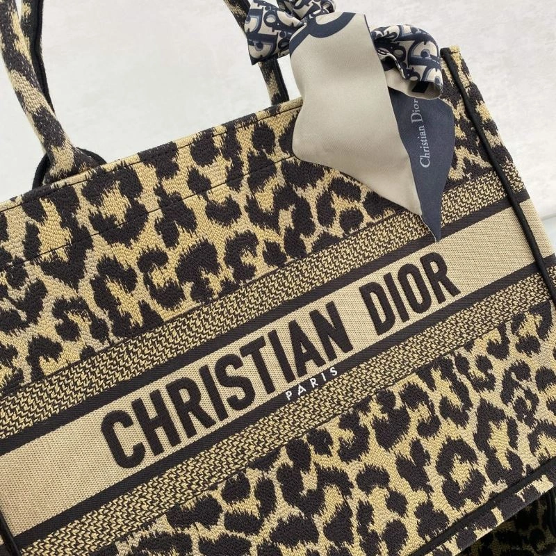 Resilient Christian Dior Shopping Bags 75602