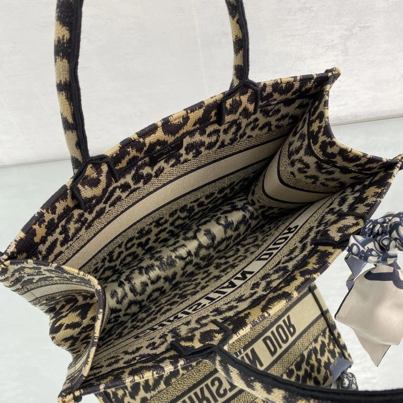 Resilient Christian Dior Shopping Bags 75602