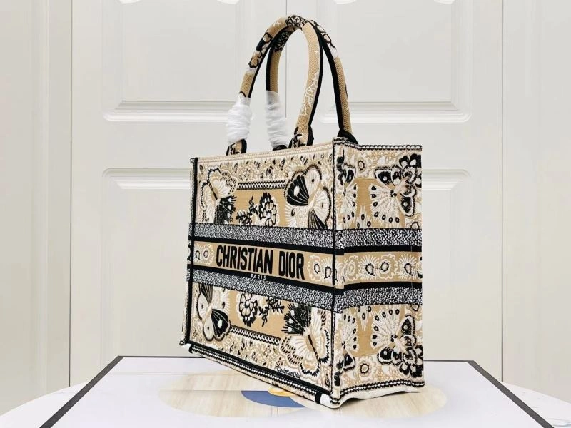 RelaxedFit Christian Dior Shopping Bags 75578