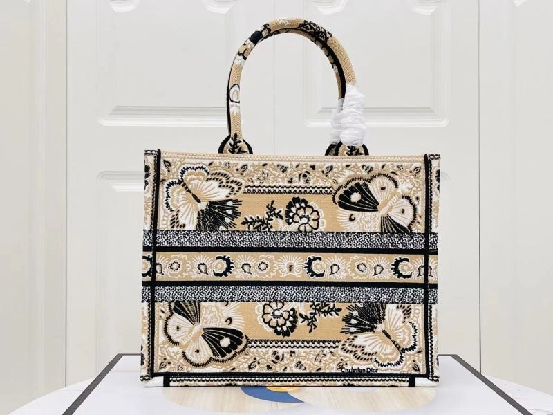 RelaxedFit Christian Dior Shopping Bags 75578