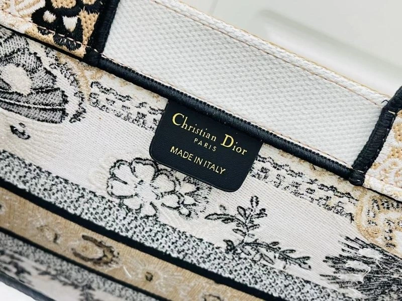 RelaxedFit Christian Dior Shopping Bags 75578