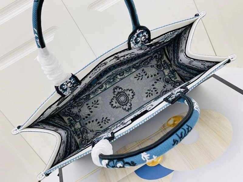 Flexible Christian Dior Shopping Bags 75570