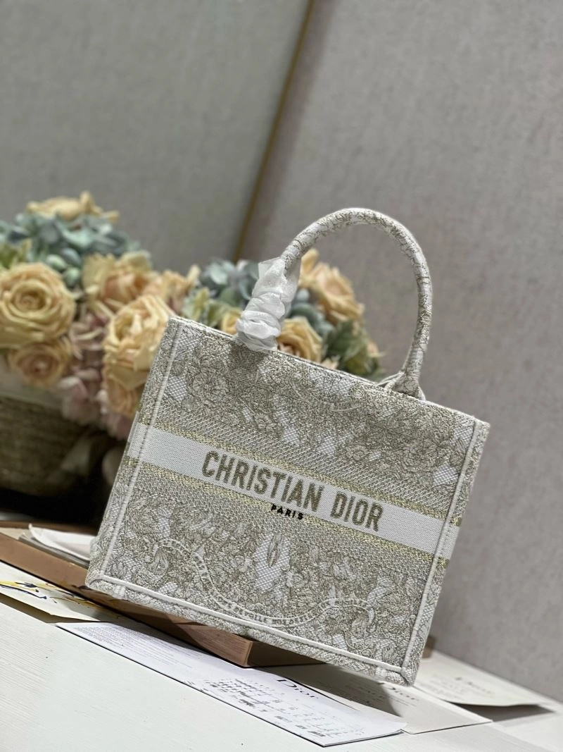 WaterResistant Christian Dior Shopping Bags 75560