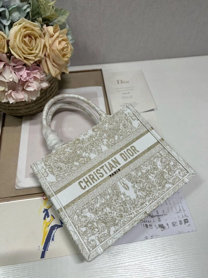 WaterResistant Christian Dior Shopping Bags 75560