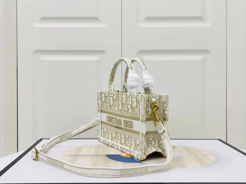 FlexibleFit Christian Dior Shopping Bags 75551