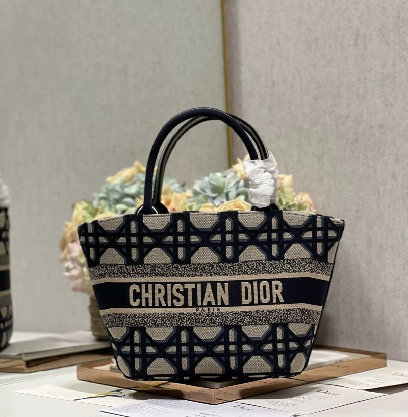 Compact Christian Dior Shopping Bags 75548